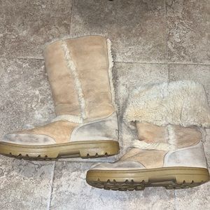 UGG Tall Shearling Size 9